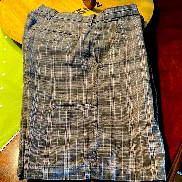 Size 32 gray - Picture 1 of 1